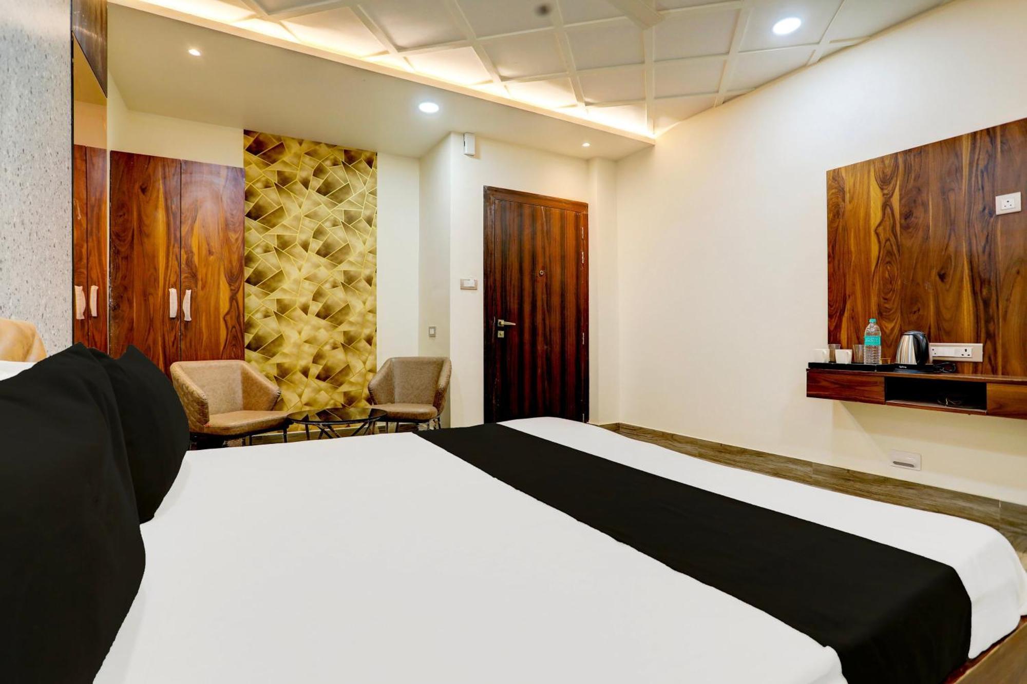 Hotel O Krishna Greens Kanpur Zewnętrze zdjęcie