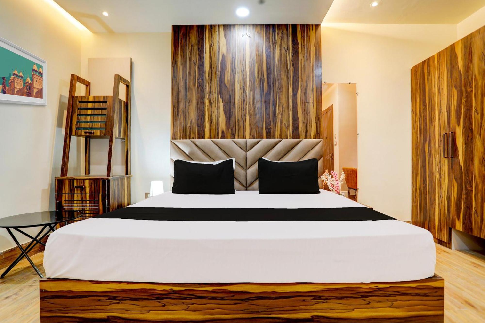Hotel O Krishna Greens Kanpur Zewnętrze zdjęcie