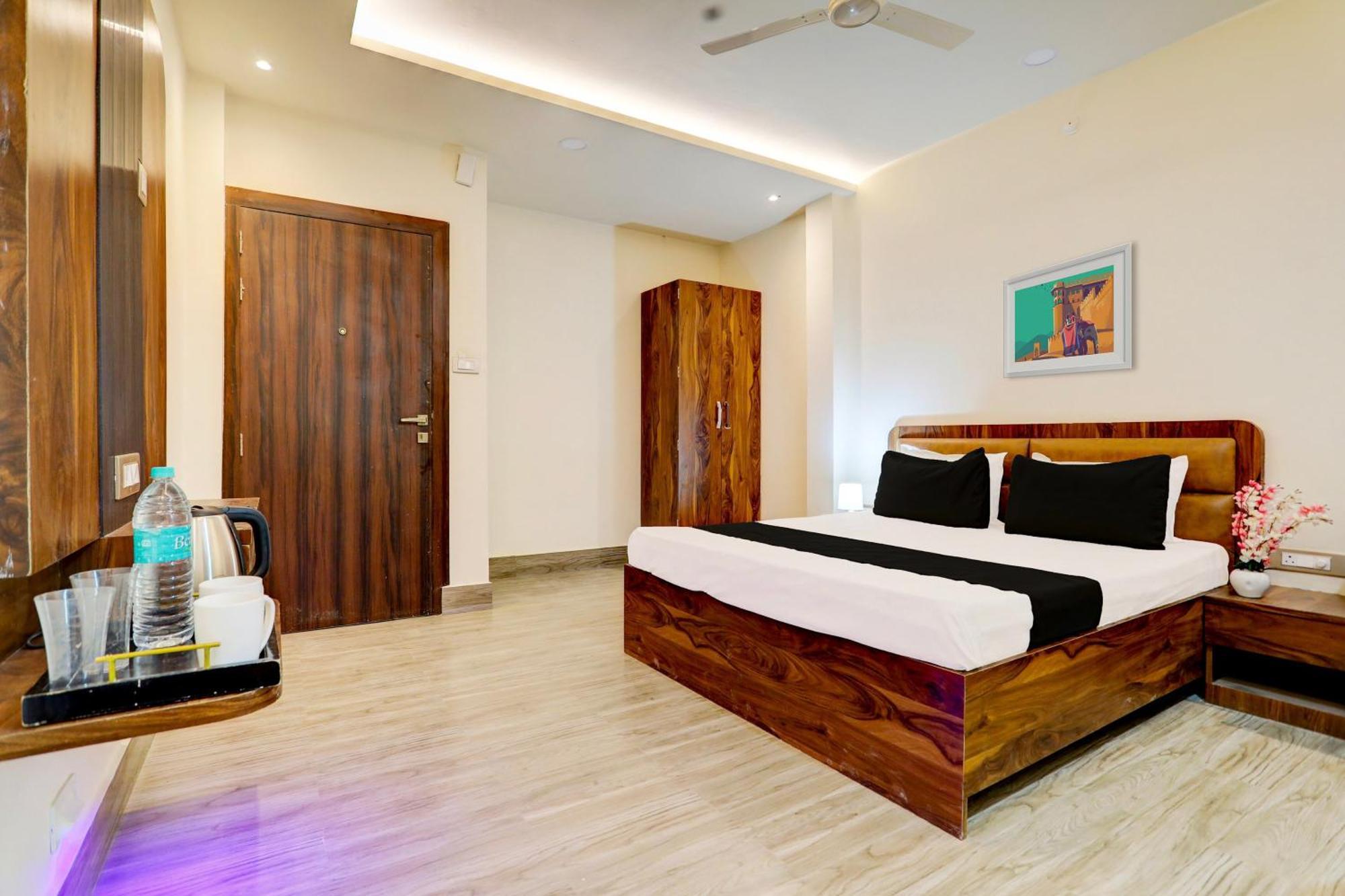 Hotel O Krishna Greens Kanpur Zewnętrze zdjęcie