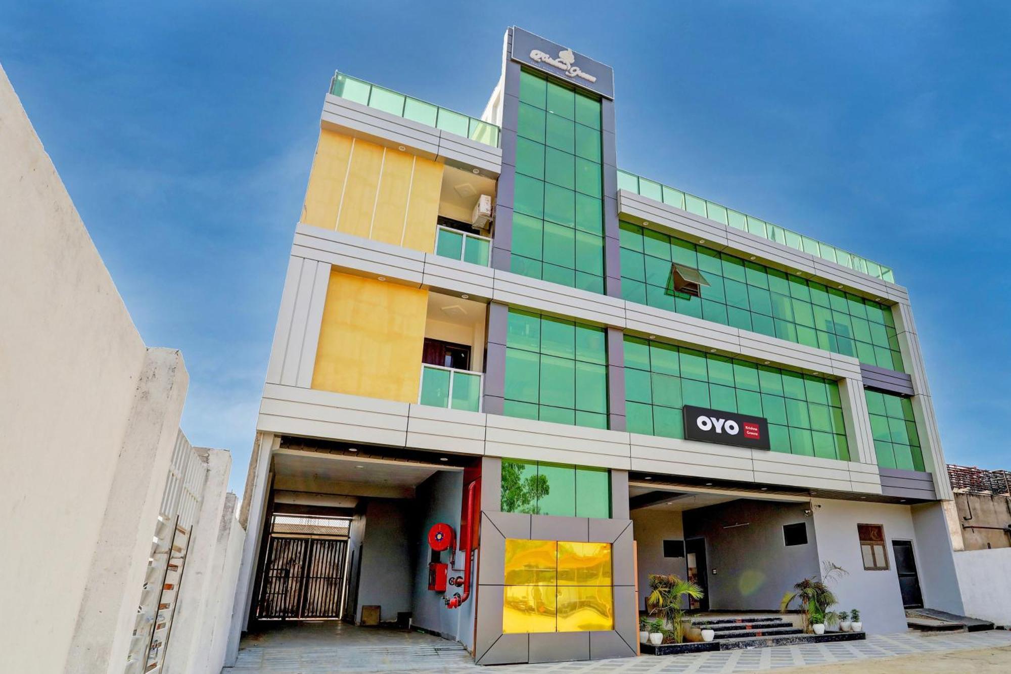Hotel O Krishna Greens Kanpur Zewnętrze zdjęcie